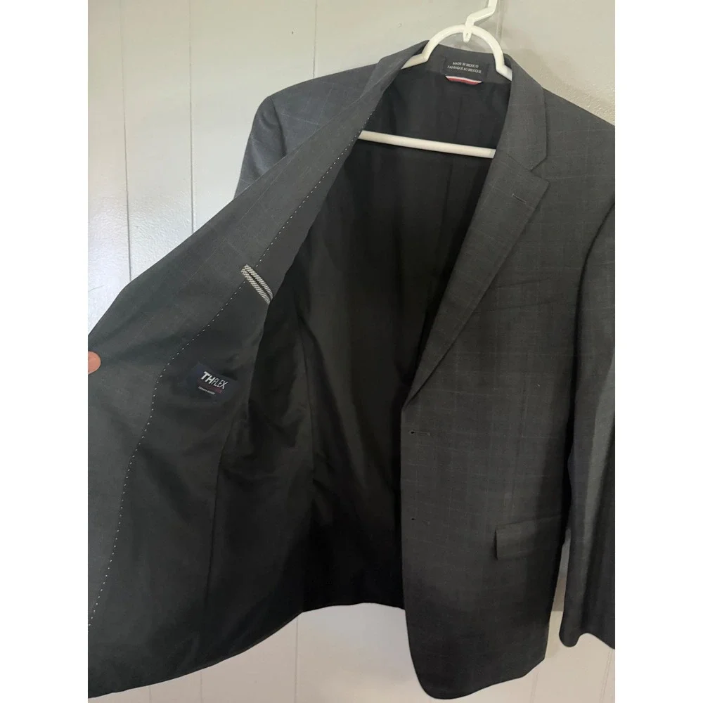 Tommy Hilfiger Blazer Mens 38R TH Flex Gray Windowpane Plaid Wool Blend EUC